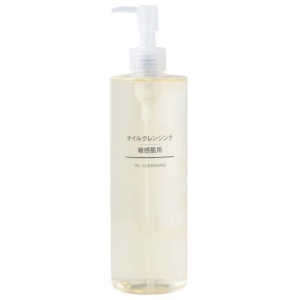 Sensitive Oil Cleanser product image